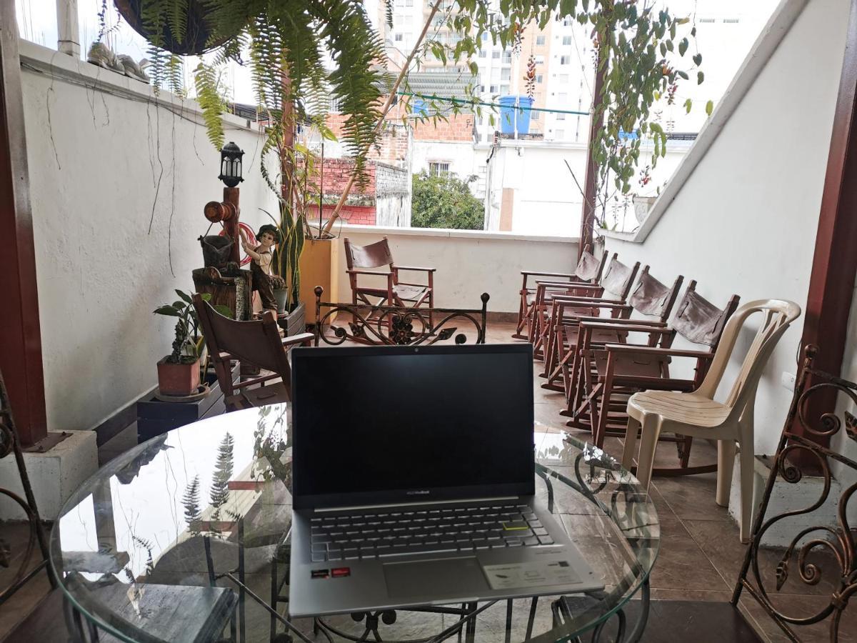 Hostel Brisas Del Nevado Ибаге Экстерьер фото