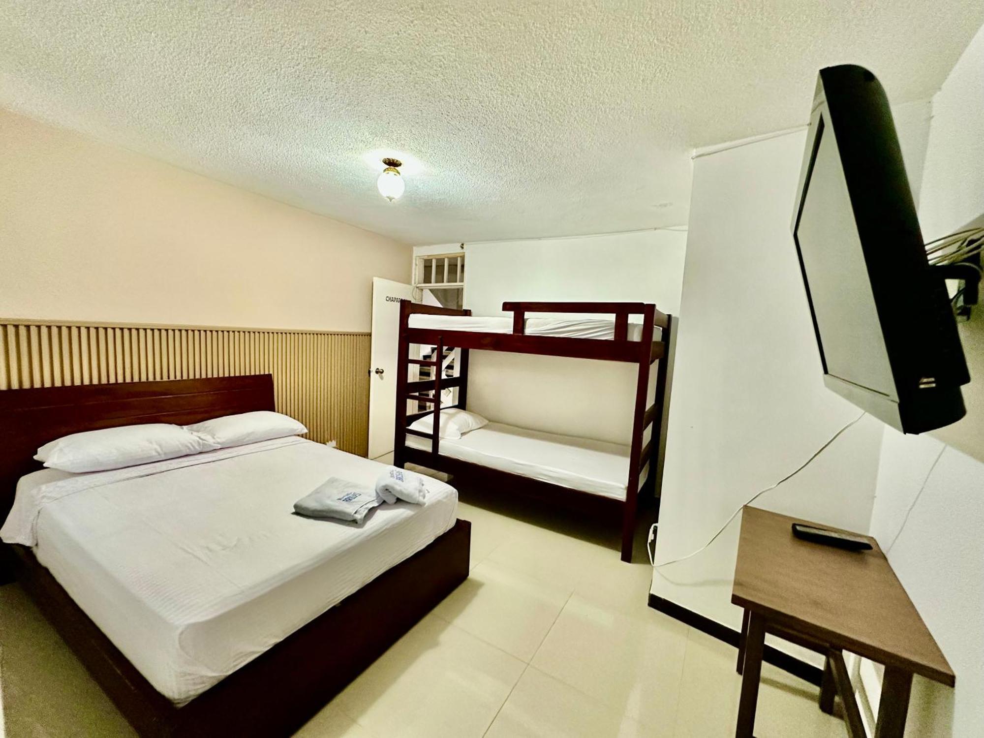 Hostel Brisas Del Nevado Ибаге Экстерьер фото